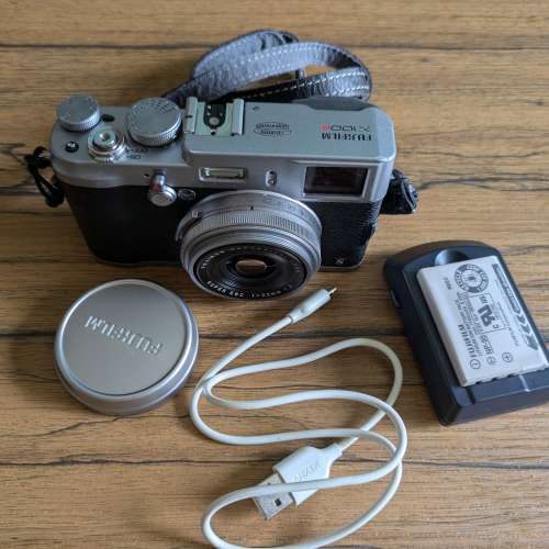 Fujifilm X100s