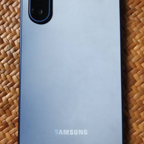 Samsung A17 256GB 藍色（已經賣出)