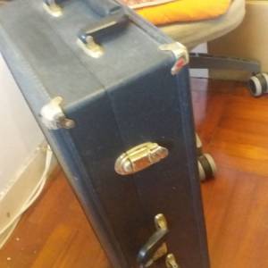 色士風硬盒