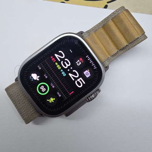 Apple Watch Ultra 2 原色