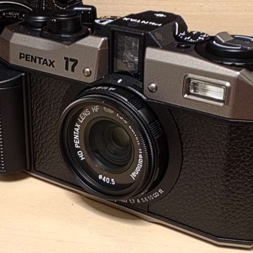 Pentax 17 半自動 菲林相機