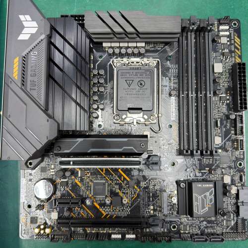ASUS TUF GAMING B660M-PLUS WIFI D4 (DDR4)