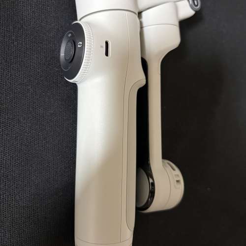 出售 Insta360 Flow 2 Pro 創作者套裝