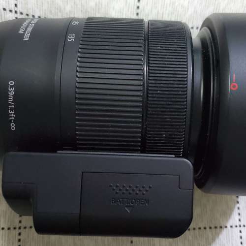 Canon EF-S 18-135mm f/3.5-5.6 IS USM + PZ-E1 Power Zoom Adapter