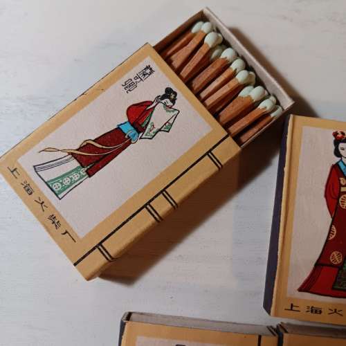 絕版紅樓夢金陵十二釵 火柴盒 收藏品
