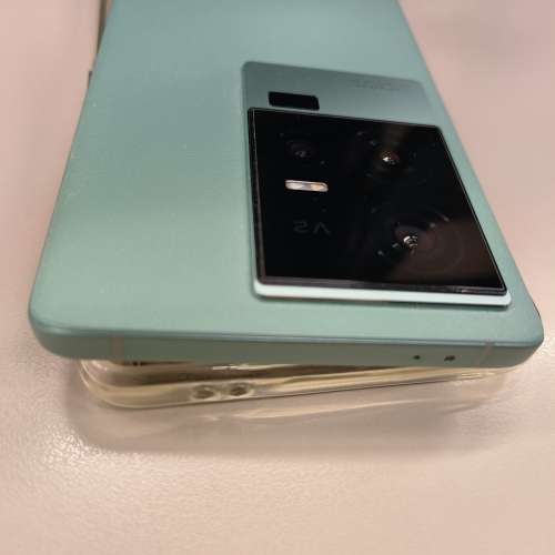 Vivo iqoo 11 (16+256GB) 國行版