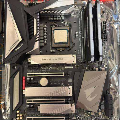 CPU Intel i9-9900K+Gigabyte AORUS Z390 Master底板+Corsair DDR4 32GB Kit(2x16GB)