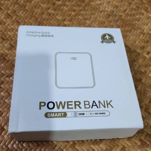 帶充電線無線充電寶 20000mah