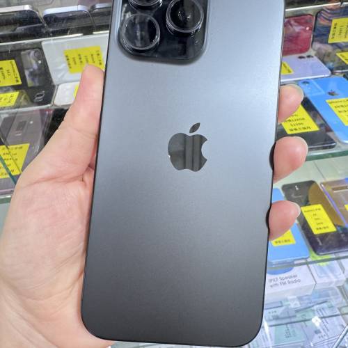 港版iPhone 16 pro max 256G電97%好新淨！有Apple保養
