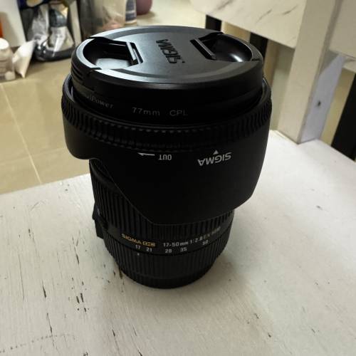 Sigma 17-50mm F2.8 EX DC OS HSM i&ntilde;HI