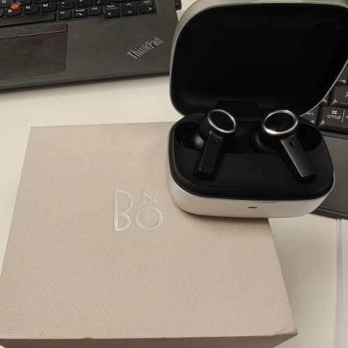 Beoplay eleven 99% New b&o