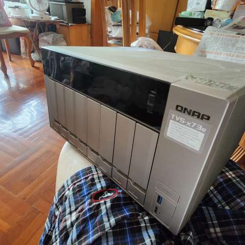 QNAP NAS 8Bay TVS-873e (12GB RAM)連128GB M.2(sata) SSD