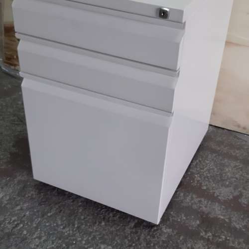 全新文件櫃