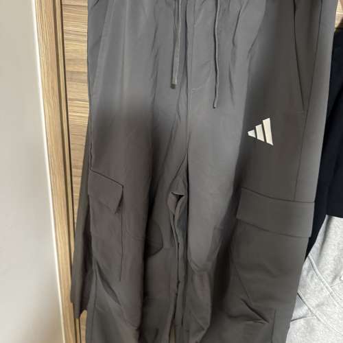 Adidas Value Range寬鬆梭織工裝褲 SizeL