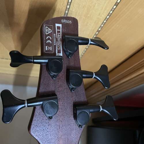 Ibanez Soundgear SR605 5-String Bass (Includes Taylor Strap) |(Missing 1 Knob)