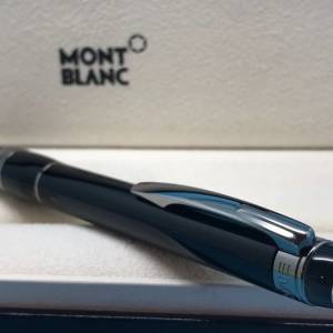 Montblanc Starwalker Midnight Black Resin Ballpoint Pen (105657) -like new