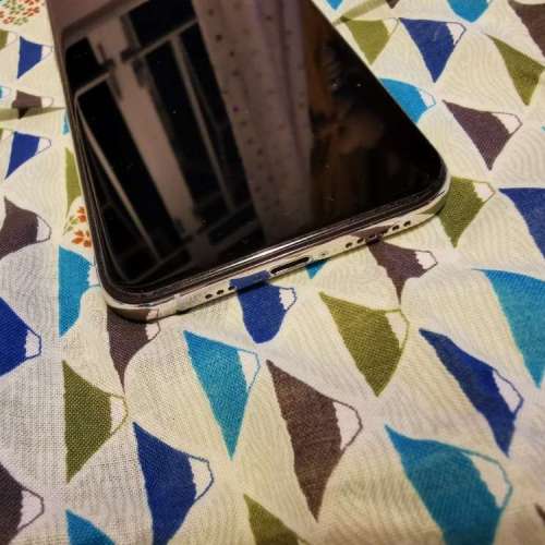 IPHONE XS 64GB SILVER 港行