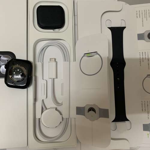 US Watch Series 11 GPS 42mm Jet Black Aluminium MEQU4 M/L Black Sport Band, 未...