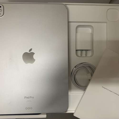 99%New US iPad Pro 11-inch M4 WiFi 256GB (2024) Silver 保到24-3-2027