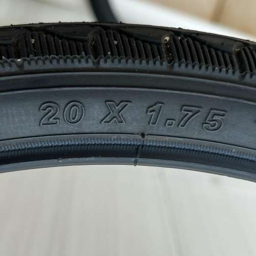 9成幾新 20吋 (20 X 1.75 ) 單車輪胎和內胎 一對套裝, 買錯出售 HK$80.00 一套