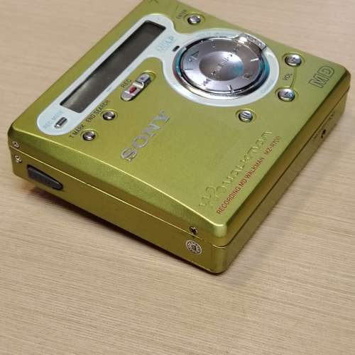SONY CD MD WALKMAN