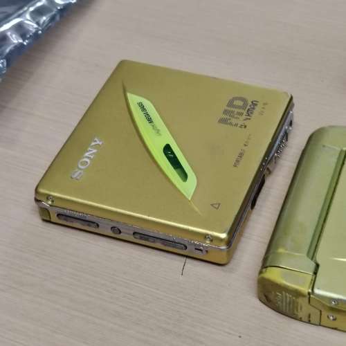 SONY CD MD WALKMAN