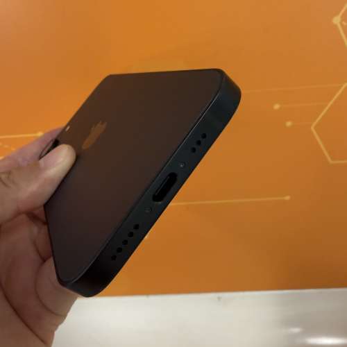 iPhone 17e 256gb,港行單卡+esim,有套有貼有單全套齊保養至27年3月！