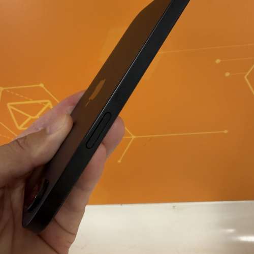 iPhone 17e 256gb,港行單卡+esim,有套有貼有單全套齊保養至27年3月！