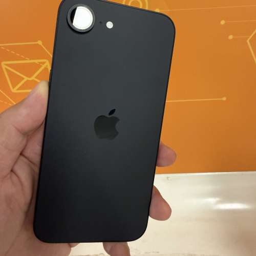 iPhone 17e 256gb,港行單卡+esim,有套有貼有單全套齊保養至27年3月！