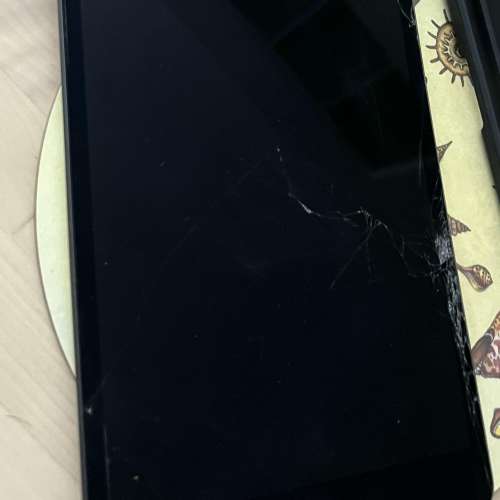 iPad Mini 5 64GB 玻璃爆裂 零件機出售 (請看清內文) HK$128.00