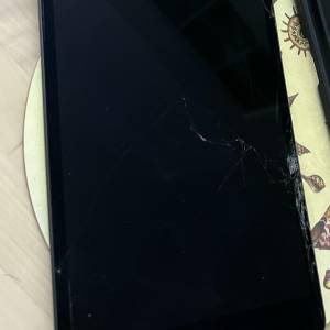 iPad Mini 5 64GB 玻璃爆裂 零件機出售 (請看清內文) HK$128.00