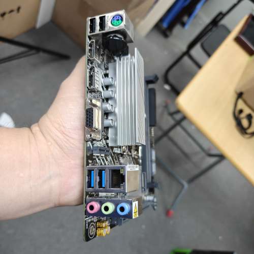 ASUS PRIME H610I-PLUS D4