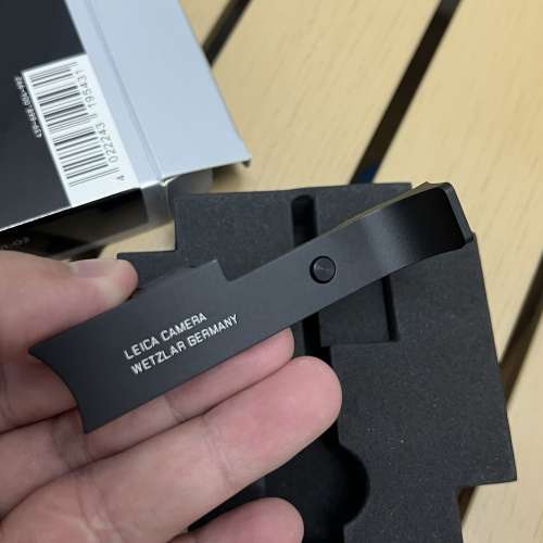 Leica Q2 Thumb Support - Black