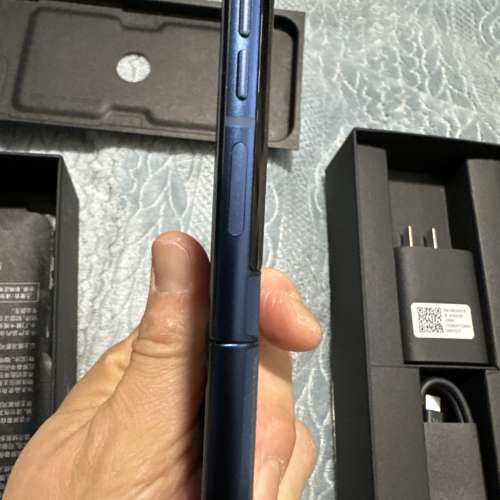 細摺 新款Moto Razr 60 8-256 藍色 國行 99成新