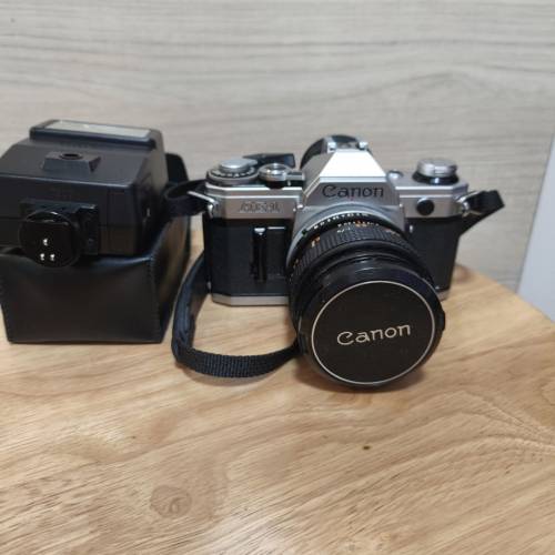 Canon AE--1
