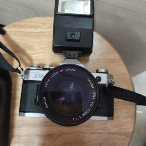 Canon AE--1