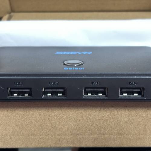 USB K V M 分線器 KVM SGEYR