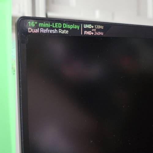 Razer Blade 16   RTX4070