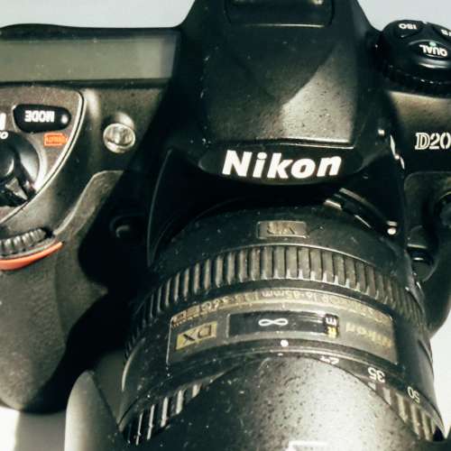 Nikon D200 CCD DSLR&  Nikon DX 16-85mm f3.5-5.6GED