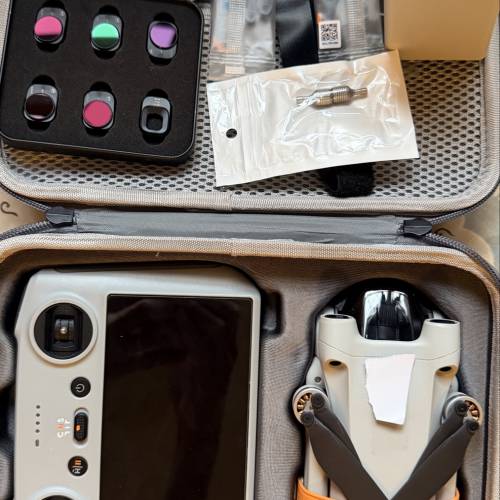 DJI Mini 3 Pro(連1普通+3長續航電池、營幕遙控、濾鏡）100%正常運作、營幕遙控、濾...