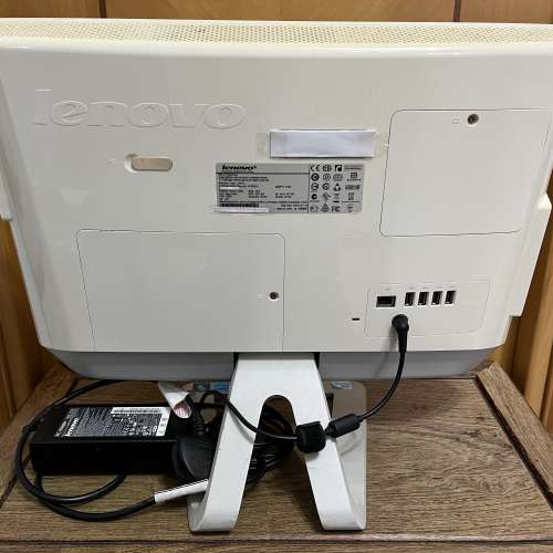 85% 新 Lenovo C320 type 10077 all-in-one desktop (不包鍵盤及滑鼠)