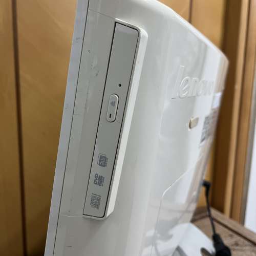 85% 新 Lenovo C320 type 10077 all-in-one desktop (不包鍵盤及滑鼠)