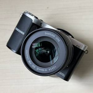Samsung NX210 18-55mm Kit APSC 文青復古直出街拍閃光燈