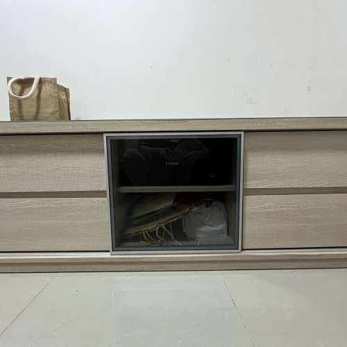 五呎趟門電視地櫃 TV cabinet