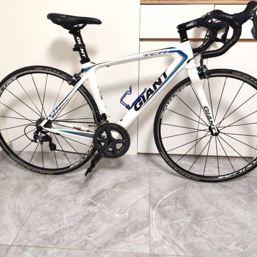 Giant 碳纖維公路車｜SHIMANO ULTEGRA 22速全套變速套件｜Mavic 超輕鋁拎｜碳纖維一...