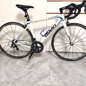 Giant 碳纖維公路車｜SHIMANO ULTEGRA 22速全套變速套件｜Mavic 超輕鋁拎｜碳纖維一...