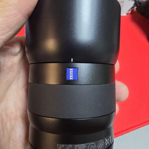 Zeiss Touit 1.8/32（32mm f/1.8）for Sony E-mount