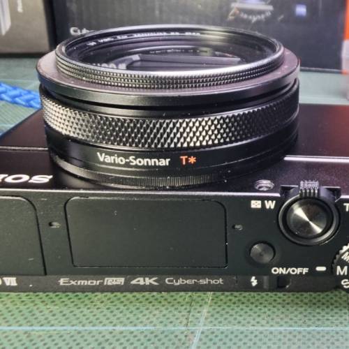 Sony RX100 VII M7九成九新100% work行貨過保原廠電池配件盒齊送五副電64GB卡兩手柄...