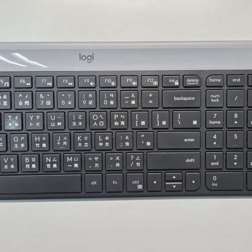 Logitech MK470 (Keyboard + Mouse)