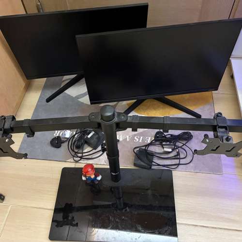 2 X Samsung 24吋 Mon + 雙Mon架